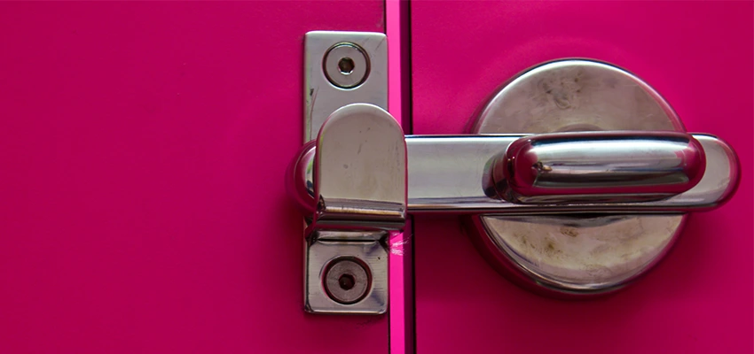 Childproof Gate Lock in Moline, Illinois