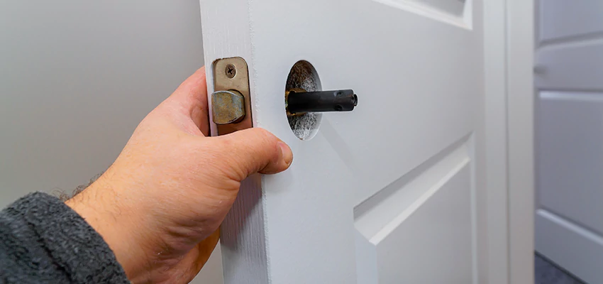 Nighttime Locksmith For Lock Repair in Moline, IL