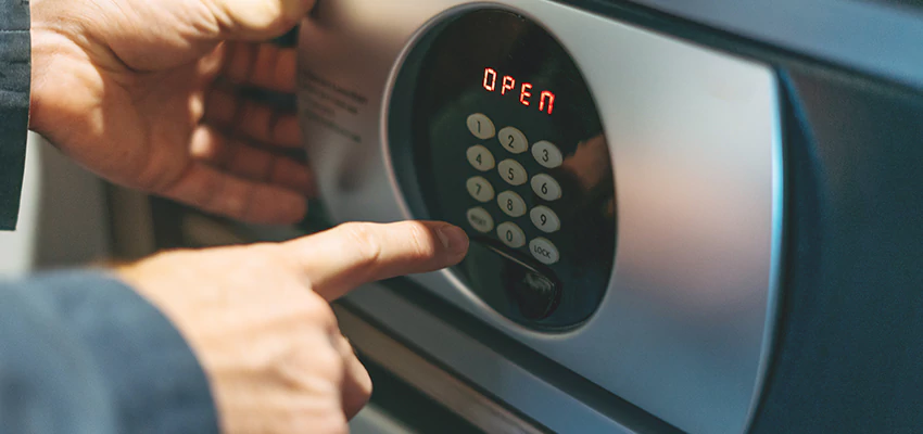 Cash Safe Openers in Moline, Illinois