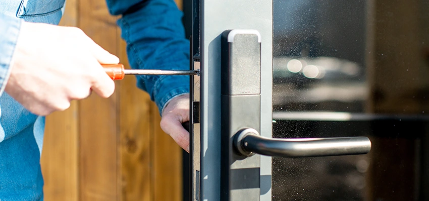 Aluminium Door Lock Replacement in Moline, Illinois