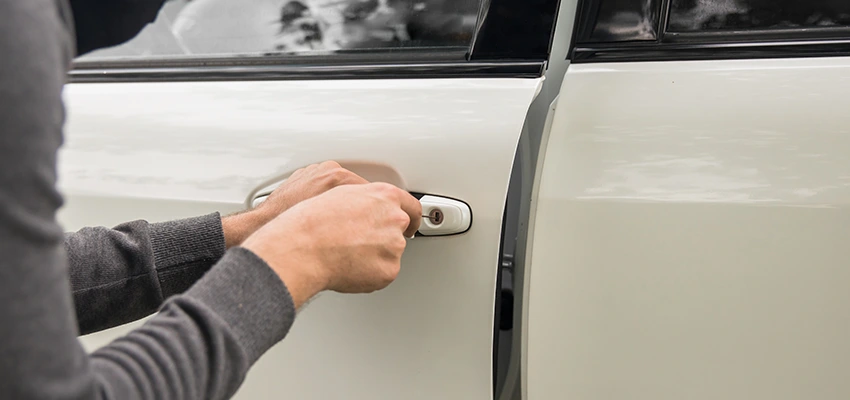 Unlock Car Door Service in Moline, IL